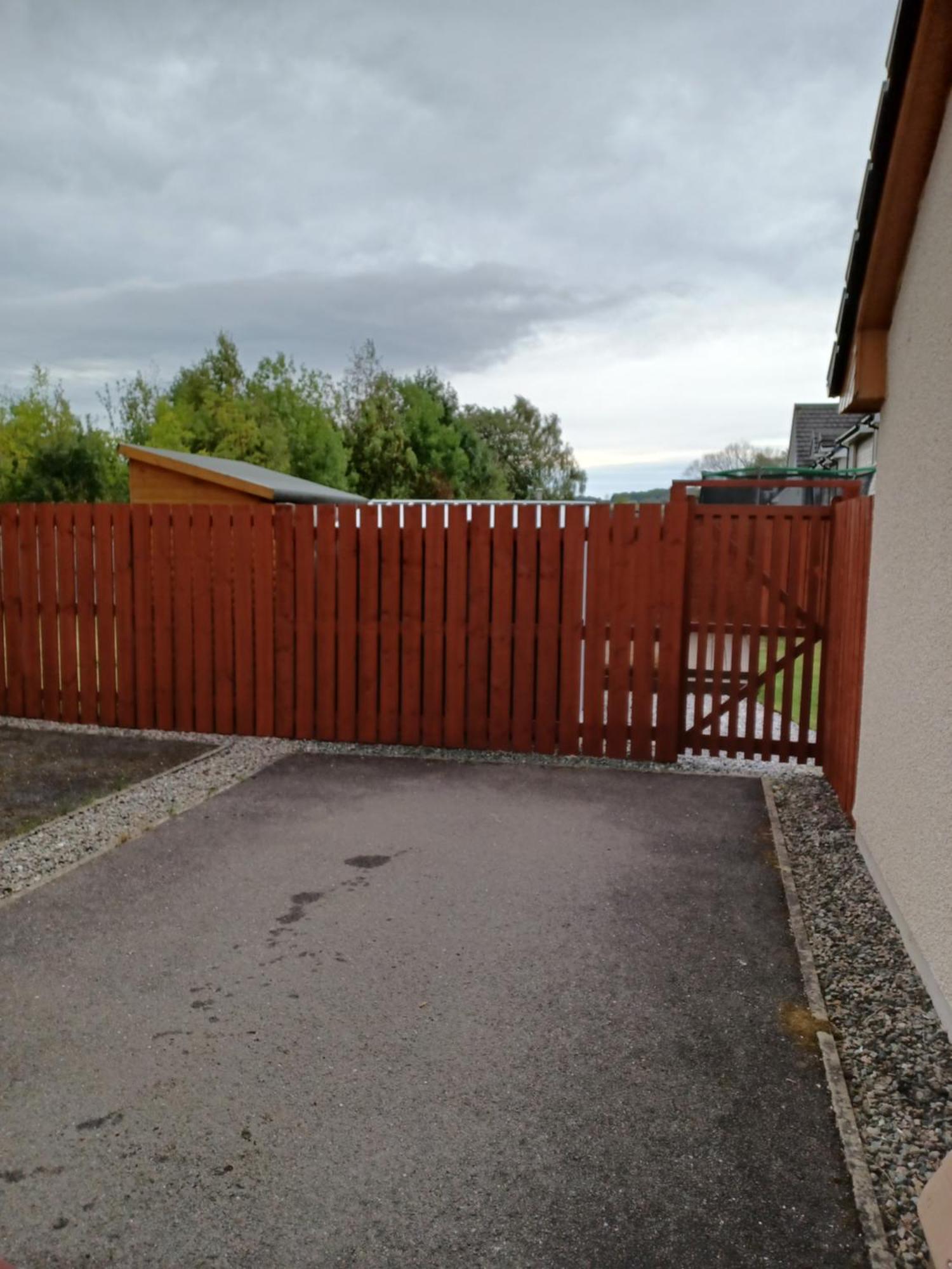 Modern 2 Bedroom Semi Detached House With Own Private Driveway Инвернесс Экстерьер фото
